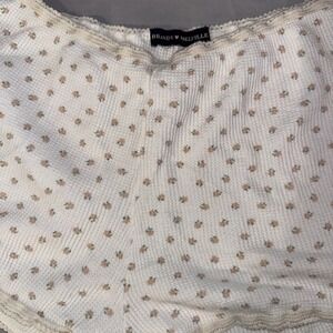 Floral Brandy Melville Shorts, Women's One Size Floral Rib Knit Ivory Lace Trim